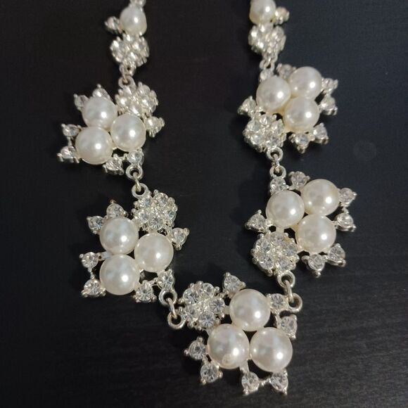 Pearl & Crystal Statement Necklace Set, 16” - Picture 3 of 4